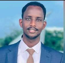 Degdeg; taliyihii guutada 3aad ee ilaalada Raisalwasaare Mohamed Hussein  #Rooble, Cabdulaahi mohamed ( coday) ayaa la badalay kadib, kadib markii  xalay uu Soo gudbiyay 5nin oo midi yahay sheekh usocda, Raisalwasaarahii  hore