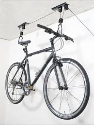 Support Pour Velo Au Plafond Support Velo Velo Range Velo