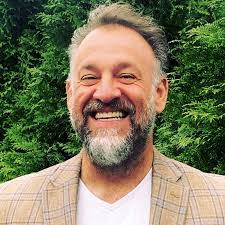 Nery Saez's Instagram, Twitter & Facebook