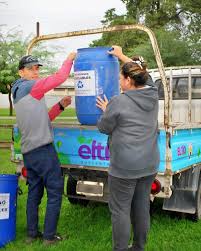 EL TÍO | El área de Ambiente realizó la entrega de tapitas recolectadas en  los Puntos Verdes a la Cooperativa Escolar, material que será destinado a  la campaña de Juampi. En el