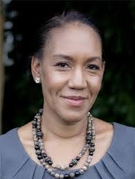 Stephanie Burrow's Instagram, Twitter & Facebook