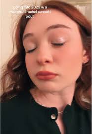How to Do The Rachel Sennot Pout