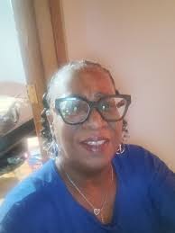 Introduction and sharing in free stuff group