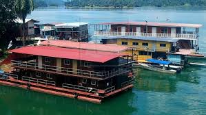 Among the services that we offer is a service speed boats, house boats, tourist guides(nature guide), hiking, fishing/ casting. Seorang Kontak Rapat Covid 19 24 Pemancing Tasik Kenyir Dibenar Pulang Kena Kuarantin 11 Hari Kitareporters Semua Boleh Jadi Reporter