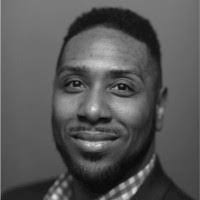 Lauren Blunt's Instagram, Twitter & Facebook