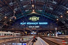 Koln Hauptbahnhof Pictures Of Germany Cologne Germany River Cruises In Europe