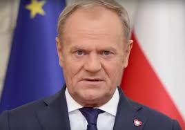 Grzegorz Płaczek: Szanowny Pan premier Donald Tusk w powyborczym  wystąpieniu do narodu powiedział: „Chcę Wam wszystkim dzisiaj zadeklarować,  że nie zatrzymam się ani na chwilę (...) Jedziemy dalej.” I tego się właśnie