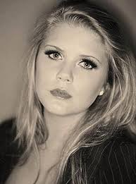 Lékaři jí řekli: Umřeš. Teď je z ní ale nádherná topmodelka. Podívejte se