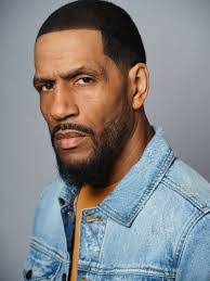 Michael Becht's Instagram, Twitter & Facebook