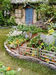 42 Beautiful Garden Bed Edging Ideas With Pictures Rustic Gardens Beautiful Gardens Dream Garden