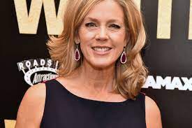 Experts don't know why thyroid cancer strikes more women, but there are theories. Fan Told Deborah Norville To Check For Thyroid Cancer How Can You Spot It Chicago Sun Times