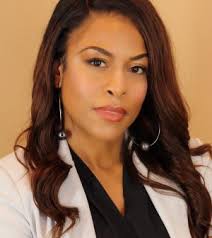 Featured Simply Woman Superstar