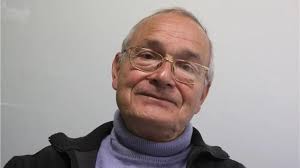 El jurado lee las finalistas del Certamen de Cuentos y Relatos "Junto al  Fogaril"