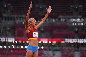 La venezolana yulimar rojas y el burkinés hugues fabrice zango, plusmarquistas mundiales de triple salto en pista cubierta, intentarán este sábado hacerse también con los récords al aire libre durante el meeting madrid 2021 de atletismo, que se celebrará en el nuevo estadio de vallehermoso. Xw2qlmjhtlnlm