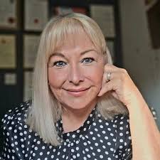 Dame Deborah James' daughter Eloise is "resilient" and "brilliant" says  grandma Heather ahead of new campaign