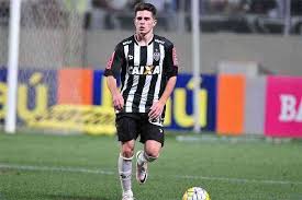 Fazendo alusão ao sobrenome do jogador na primeira imagem uma caneta com a famosa frase aqui … Atletico Oficializa Contratacao Do Lateral Esquerdo Guilherme Arana Superesportes