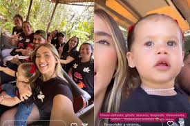 Virginia mostra reação das filhas ao conherem o Mickey e a Minnie