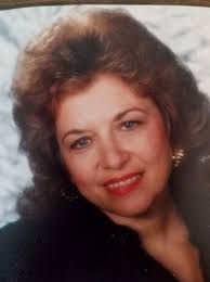 Esther Glickman's Instagram, Twitter & Facebook