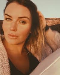 Rachel Kucera's Instagram, Twitter & Facebook