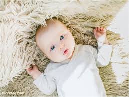 أجمل وأروع صور اطفال كيوت 2021 لن تراها فى اى مكان اخر مجلة صور Cute Baby Wallpaper Baby Wallpaper Baby Shower Presents