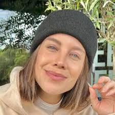 Julia D'Albert-Pusey