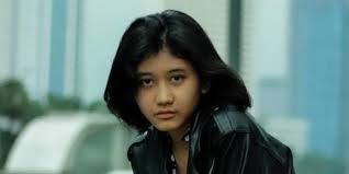 Amel sendiri kini masih berusia 18 tahun. 4 Potret Amel Remaja Yang Viral Disebut Mirip Nike Ardilla Merdeka Com