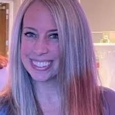 Kelly Whitfield's Instagram, Twitter & Facebook