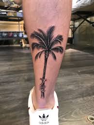 Palm Tree Tattoo Palm Tree Tattoo Naturetattoo Palm Tattoo Tree Treetattoo Em 2020 Boas Ideias Para Tatuagem Tatuagem Tropical Tatuagem Panturilha