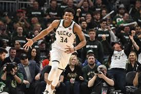 Γιάννης αντετοκούνμπο, born december 6, 1994) is a greek professional basketball player for the milwaukee bucks of the national basketball. O Giannhs Antetokoynmpo 8a Ginei Pateras Pic