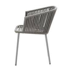 Um ihnen die produktwahl ein klein wenig zu erleichtern, haben unsere küchenstuhl analysten außerdem einen testsieger gekürt, der. Moments Stuhl Mit Armlehne 7440 Outdoor Von Cane Line Connox