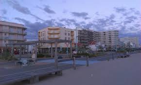 St Jean De Monts Esplanade De La Mer Vendee Crepuscule Avec Images Vacances Villa Vendee