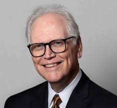 Retiring dean leaves legacy of innovation, applied learning in fine arts