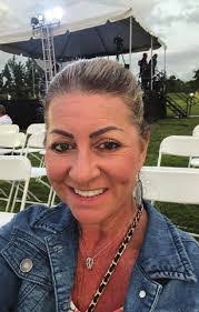 Risa Gross's Instagram, Twitter & Facebook