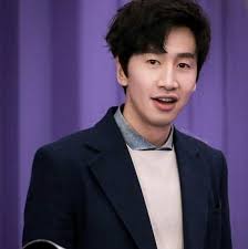 The regular members of running man have the best variety skills and it's hard to find celebrities that can match their timing. Runni Running Man Fc Lee Kwang Soo Yoo Jae Suk Vietnam