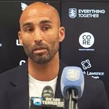 Lawrence Wainwright's Instagram, Twitter & Facebook