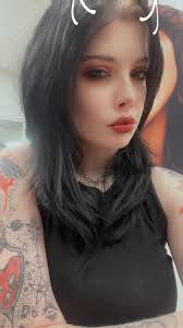 Being a cool mom at drop off