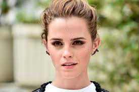 Emma charlotte duerre watson was born on april 15, 1990 in paris. Emma Watson Asks Facebook For Help To Find Ring Teen Vogue