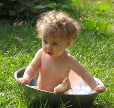 How often to give your newborn a bath. Delaying Baby S First Bath Why It S So Beneficial To Breastfeeding Success Mamathrivewellness Com