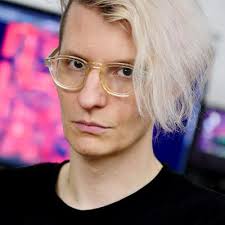 lucie lukas "minute" hartmann: "@davedarko @geerlingguy @jacqu…"