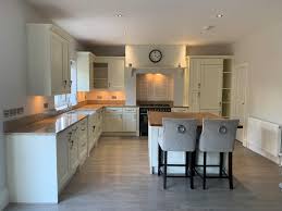 House of oak stock a select range of beautifully designed. Traditional Shaker Ivory Pilaster Kitchen Island 3831045 Used Kitchen Hub