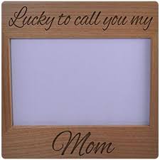 Birthday presents for mum ideas personalised gift plaque. 26 Thoughtful Birthday Gifts For Mom That Will Leave Her Speechless Dodo Burd