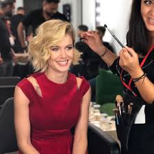 Bu yıl çiçero dizisinde de rol alan güzel oyuncu burcu biricik kimdir? Burcu Biricik On Instagram Gunaydin In 2021 Hair Styles Curly Hair Styles Turkish Beauty