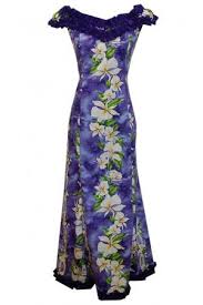 At a traditional hawaiian wedding, brides wear a long, white dress that is flowy. Buy Holoku Wedding Dress Up To 71 Off