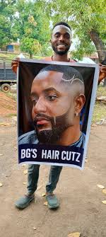 Is Canva frustrating for graphic design?