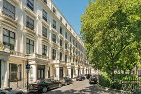 An Impressive Two Bedroom Two Bathroom Ground And First Floor Apartment Measuring Some 1 398 Sq Ft In Victorian Buildings Victorian Architecture Bayswater