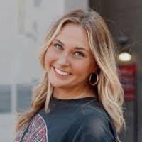 Sandra Lipowski's Instagram, Twitter & Facebook