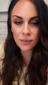 Nicole Proano's Instagram, Twitter & Facebook