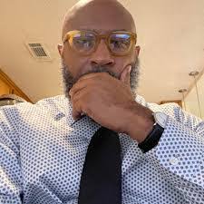 Eric Cotnoir's Instagram, Twitter & Facebook