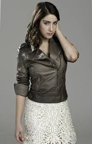 Inalta societate ar trebui sa stie perfect ce inseamna, dar si sa respecte intelesul cuvintelor respect, asumare, cuvant, echilibru, constiinta, constanta, incredere, onoare. Elita SocietÄƒÈ›ii High Society Aka Yuksek Sosyete È™i Feriha Au Premiera Pe Happy Channel Antena 1