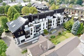 Als eigentumswohnung wird das grundbuchrechtliche eigentum an einer einzelnen wohnung bezeichnet. Rottgen Kapitalanlage O Eigene Nutzung Stilvolle Eigentumswohnung Mit Balkon Und Tg Stellplatz Gutelhofer Immobilien